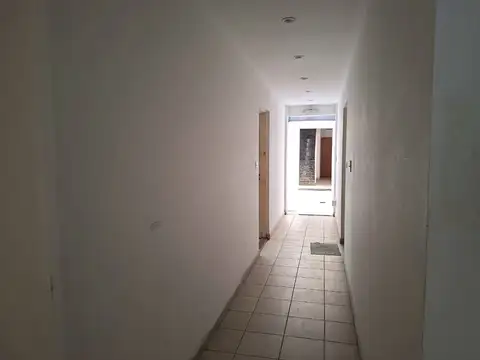 Depto Tipo Casa en Alquiler en Mataderos, $ 715.000