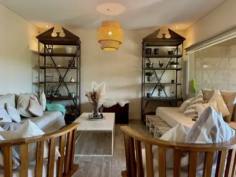 Casa 6 ambientes con 4 baños