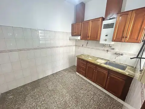 Casa en Alquiler con 1 cochera