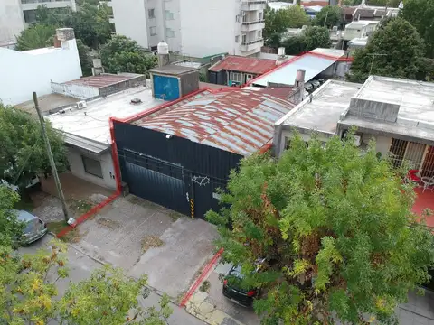 Galpón con casa y cocheras en venta, Bernardo de Irigoyen 667, Escobar centro