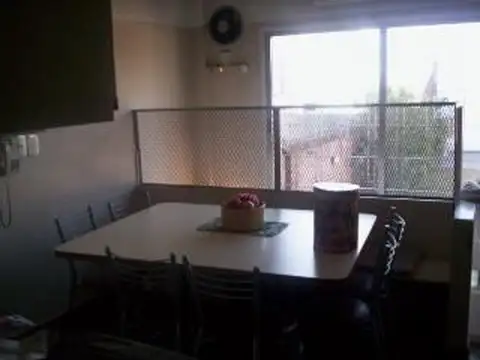 Casa en Venta con 4 cocheras