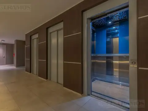 Alquiler de oficina en Escobar!  Excelente ubicación - PG