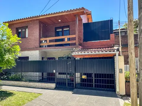 Doctor Mariano Moreno 3900