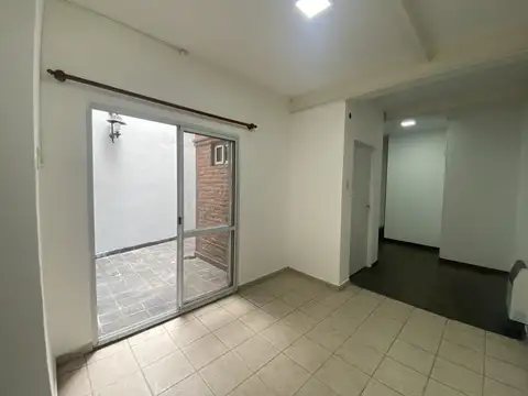 Casa de pasillo en Abasto