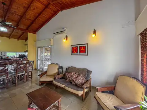 Casa en Venta al Este