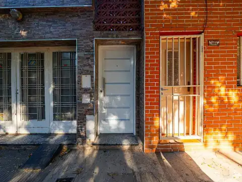 CASA DE PASILLO EN VENTA 4 DORMITORIOS