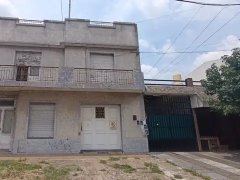 VENTA CASA DOS FAMILIAS COCHERA SAN JUSTO