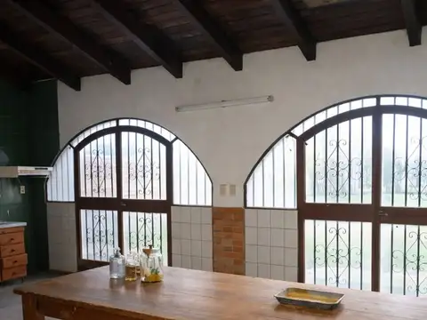 Venta de casa en Sauce viejo con gran terreno!