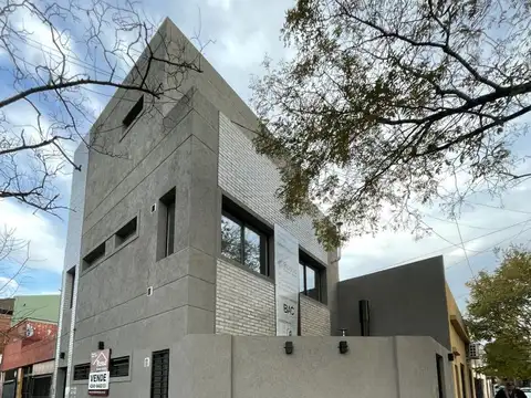 Departamento 2 en Venta ambientes y medio en Lanus Este