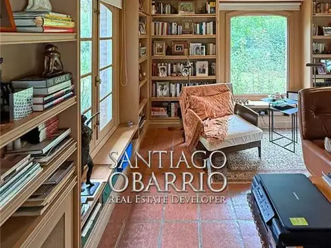 Casas Impecable en Alquiler/anual/temporal de 467m2, lote de 1738m2 en Carmel Country Club