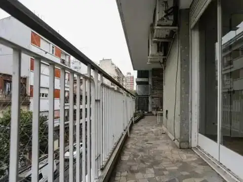 Departamento 4 ambientes con 3 baños