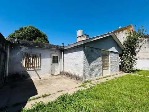 VENTA CASA YERBA BUENA 4 DORMITORIOS