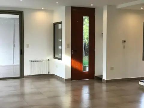 Casa en Venta en City Bell, USD 430.000