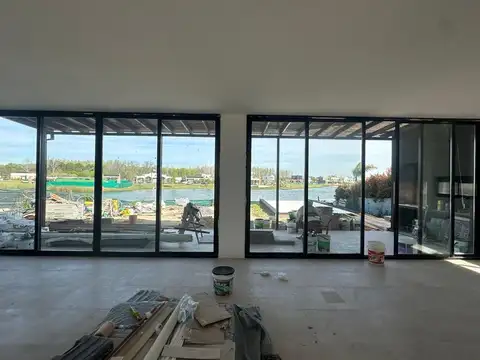 Casa 5 ambientes con 2 baños