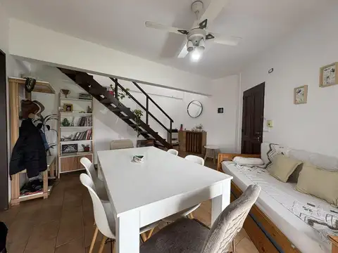 Depto Tipo Casa en Venta 40 años