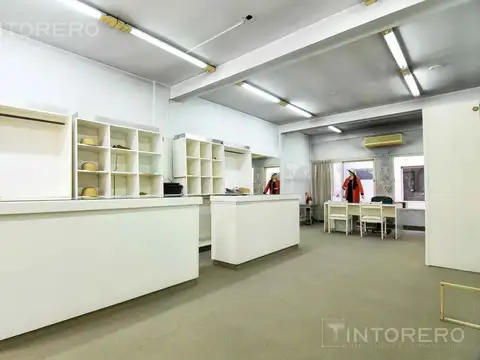 LOCAL EN VENTA SOBRE AV. INDEPENDECIA, BALVANERA