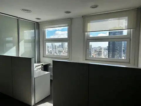 Oficina en Alquiler con 1 cochera