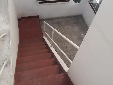 Depto Tipo Casa en Alquiler 50 años