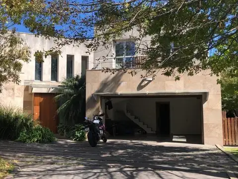 Casa en Alquiler Temporal de 5 dormitorios