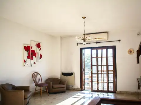 Venta PH 3 amb, terraza, patio, parrila y lavadero