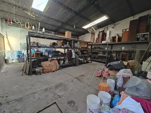 Galpon en Venta 100  mts Fondo