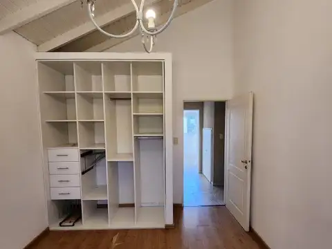 Casa en Canning (E. Echeverria)