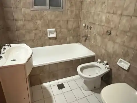 Casa en Venta en Barrio Malvinas, USD 180.000