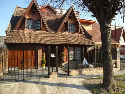 VENTA DE CHALET EN BURZACO.