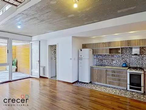 Depto Tipo Casa en Venta con 1 cocheras