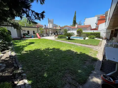 Casa en Venta en Olivos, USD 529.000