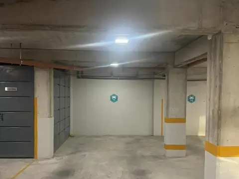 Cochera en venta - 15mts2 - Lanús Oeste