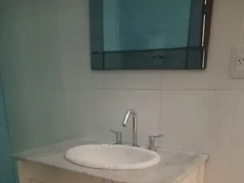 Galpon en Venta en Malvinas Argentinas, USD 180.000