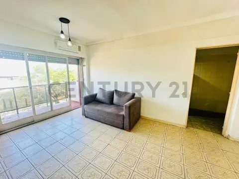 Departamento en Venta en Parque Avellaneda, USD 65.000