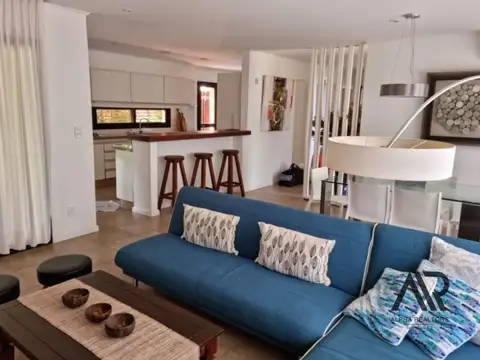 Casa en Venta en El Silencio, USD 450.000