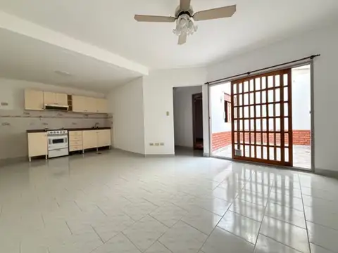 Venta PH Liniers Barrio Naon 2 Ambientes  Patio