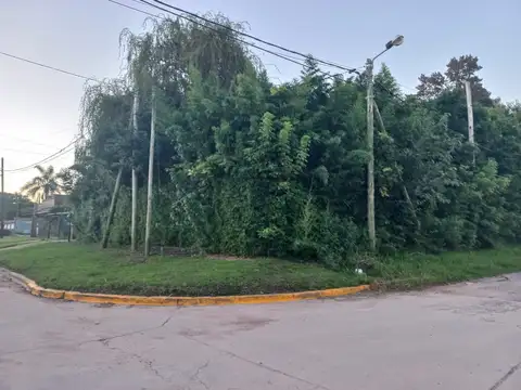 Casa con gran parque en venta, General Las Heras