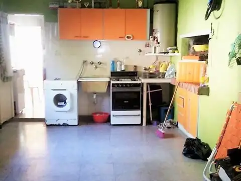 Casa 5 ambientes con 2 baños