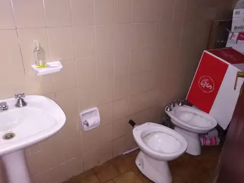 LOCAL 50M2, EXCELENTE UBICACIÓN