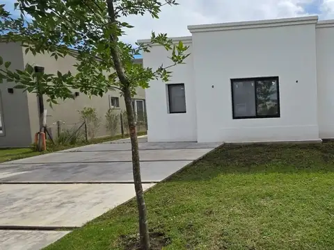 Casa a estrenar en venta Barrio Vila Marina, Villanueva, Benavídez, Tigre