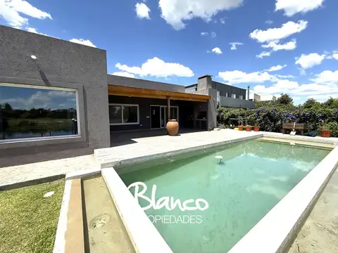 Casa en Venta en San Gabriel, USD 398.000