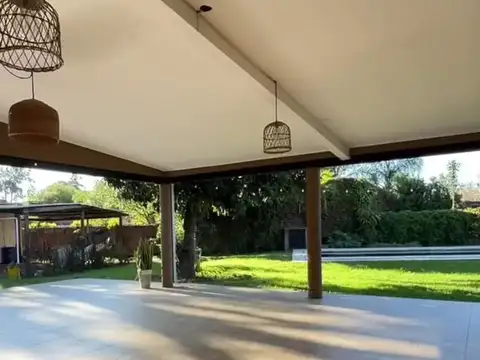 Calle Los Guayacanes 6400