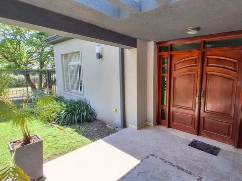 Casa en Venta en Parana, USD 499.000