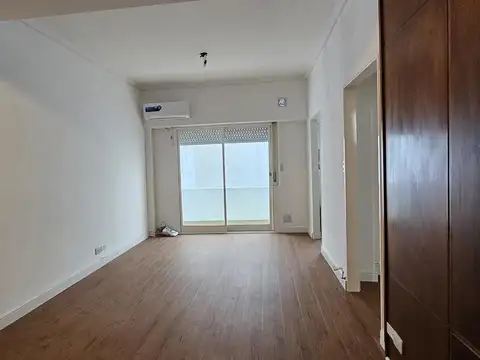 Departamento en Alquiler en Olivos Vias/Maipu, $ 820.000