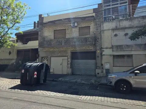 VENTA DEPOSITO/LOCAL EN PH - FLORES