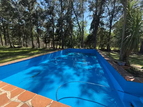 Casa en venta sobre lote de 3000mts en Parque Exaltacion