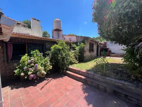Venta  Casa 3 AMBIENTES, Barrio La Calabria, San Isidro