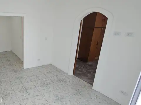 Depto Tipo Casa en Alquiler en Villa Devoto, $ 880.000