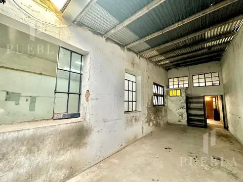 Galpón en  alquiler en Parque Patricios