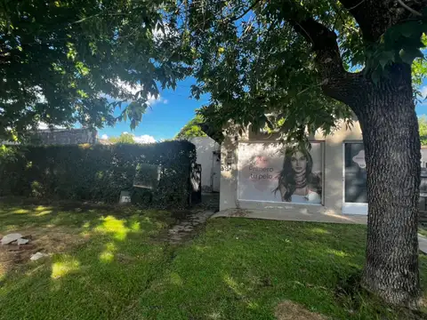 CASA CON LOCAL Y JARDÍN EN VENTA, GENERAL LAS HERAS