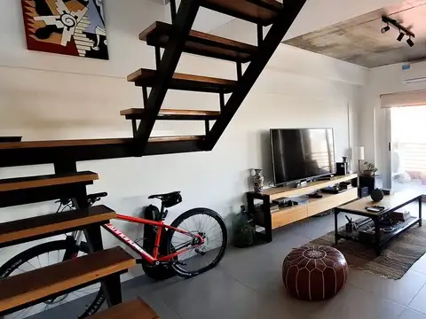 VENTA  - Departamento 3 amb. con cochera